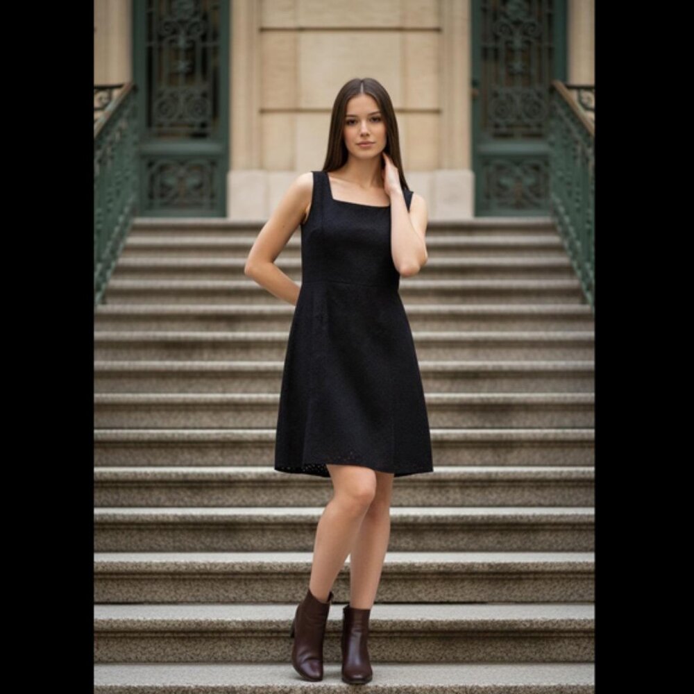 Talbots Navy Eyelet Sleeveless Dress – Size 6🌙✨